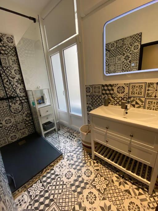 Appartement Paul Riquet Avec Place De Parking Béziers Exteriér fotografie